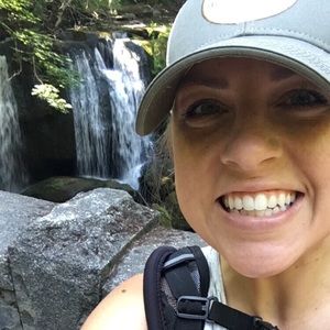 Meet your Posher, Leslie